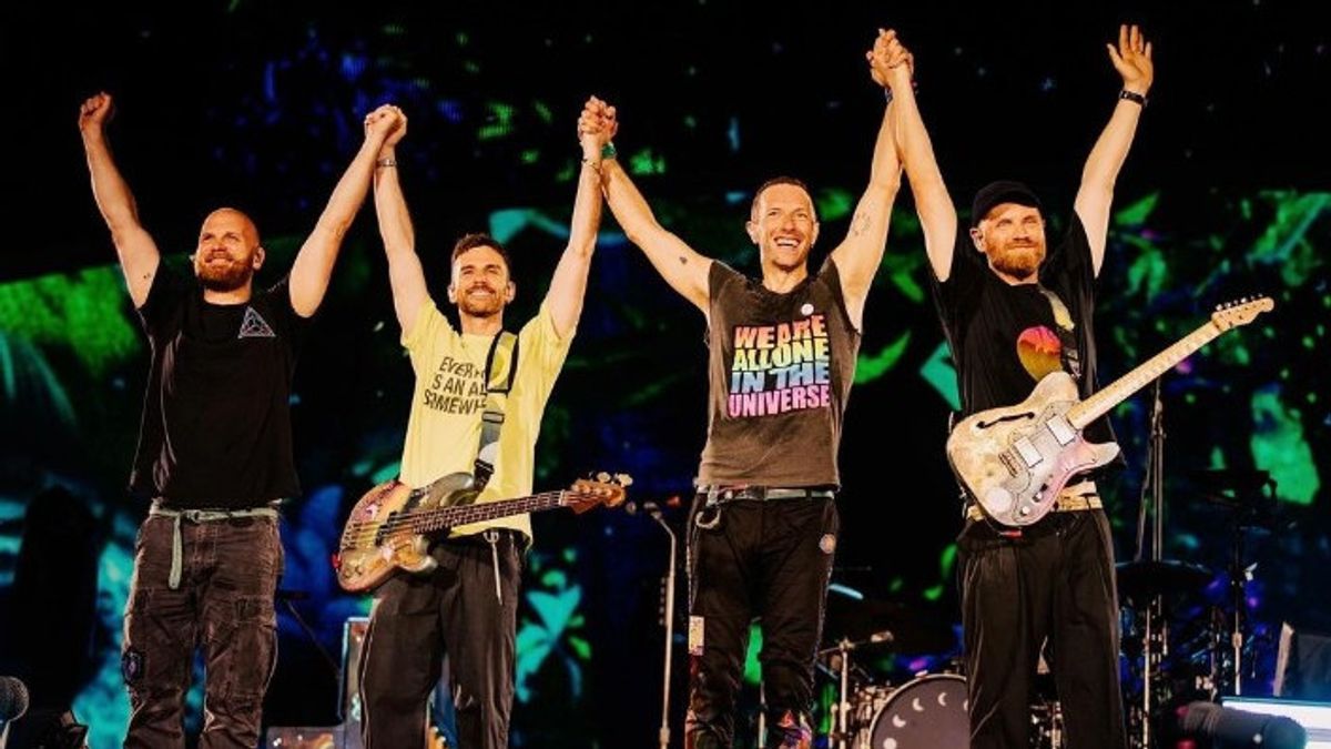 Coldplay Ends Legal Dispute With Ex Manager