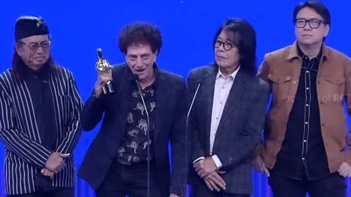 God Bless Achievement Lifetime At Indonesian Music Awards 2023