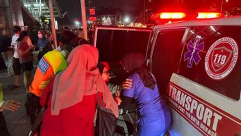 La victime de l'accident de train à la gare de Bekasi Timur est soignée à l'hôpital
