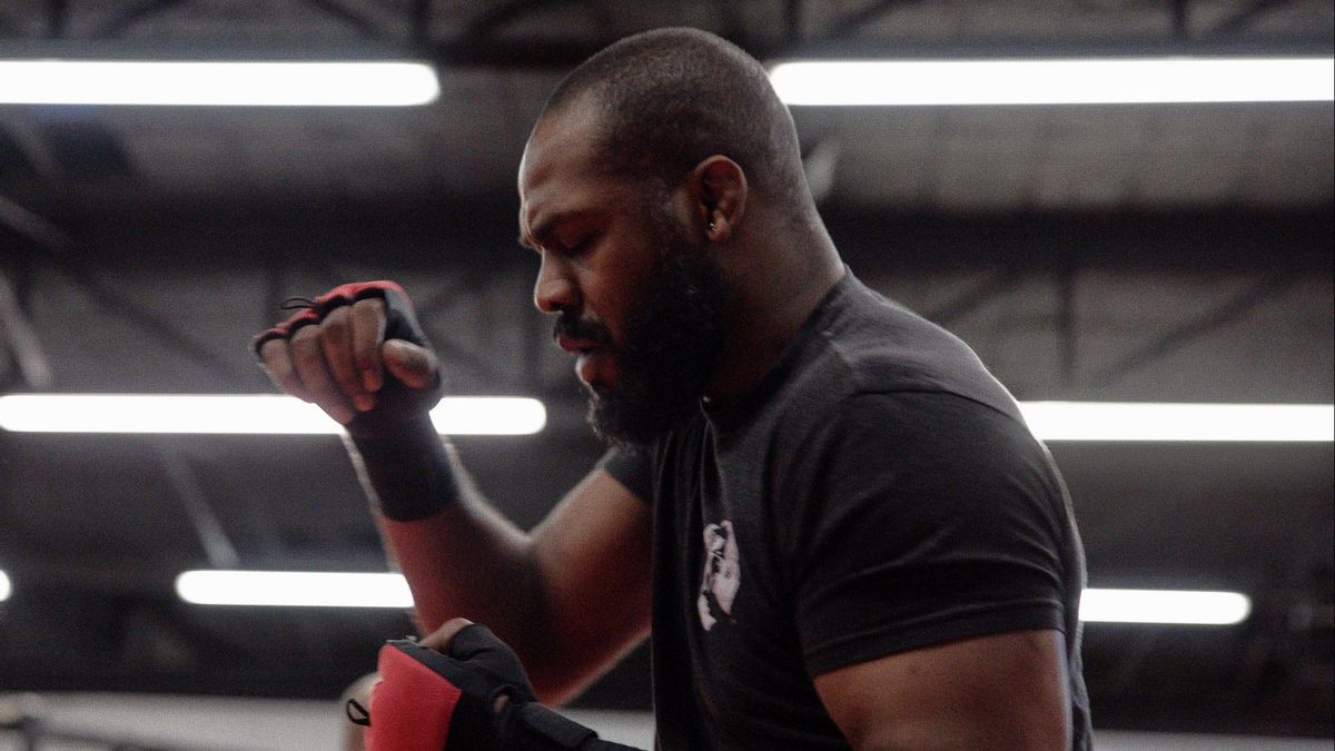 Jon Jones Prints History At UFC, Becomes Champion In 2 Divisions