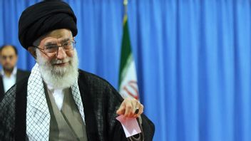 Sister Ayatollah Ali Khamenei Kutuk The Government's Hard Action Against Protesters, Ask Elite Troops To Join In Weapons