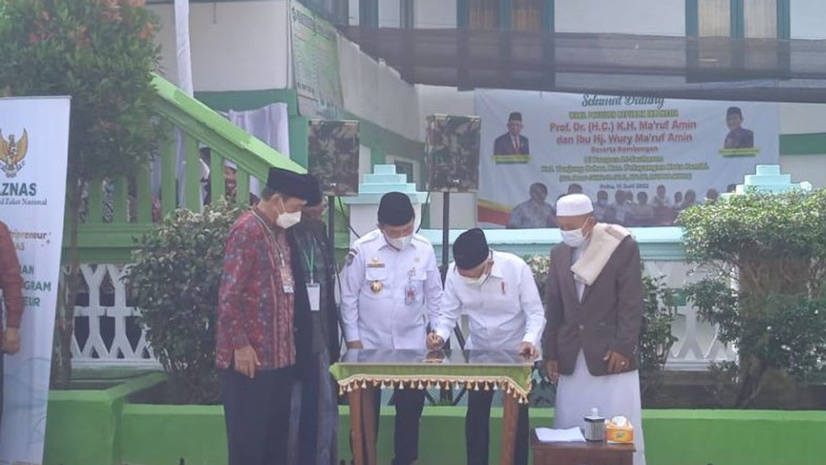 Vice President Ma'ruf Amin Encourages Jambi Provincial Government To Develop Superior Human Resources At Islamic Boarding Schools