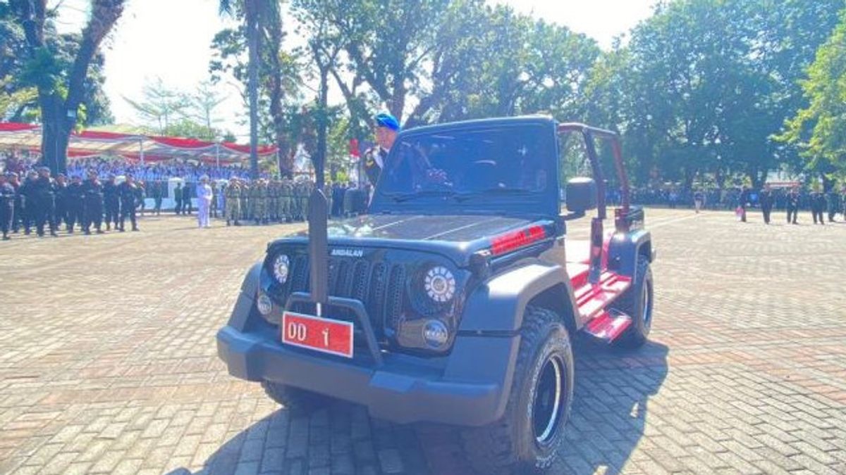 These Four Students Of SMK Negeri II Pangkep Successfully Turned The Jeep ICE Car Into An Electric Car, Exhibited At The Indonesian Independence Day