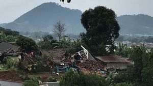 Sebut Korban Gempa Cianjur Masih Butuh Penanganan Nasional, Sekjen PMI: Pembersihan Puing Rumah Terkendala Alat Berat