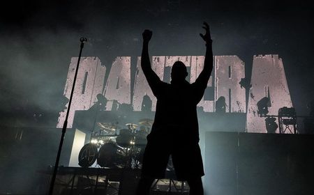 Pantera Dicoret dari 2 Festival Jerman akibat Tindakan Rasial Philip Anselmo di Masa Lalu