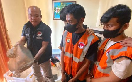 Polisi Bongkar Home Industry Narkotika 'Pinaca' di Sentul Bogor, 4 Diamankan