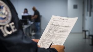 Pemerintahan Trump Mencabut 100.000 Visa, Termasuk 8.000 Visa Pelajar