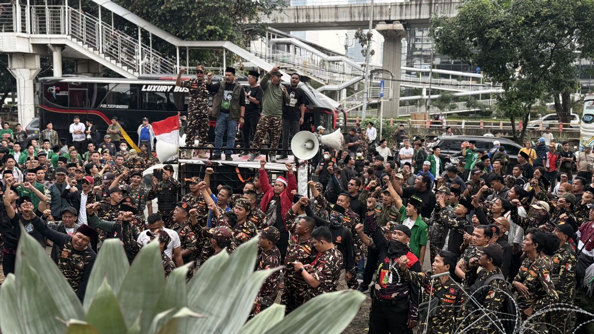 Eks Menag Yaqut Diperiksa Hingga Sore Ini, KPK Digeruduk Rombongan Banser