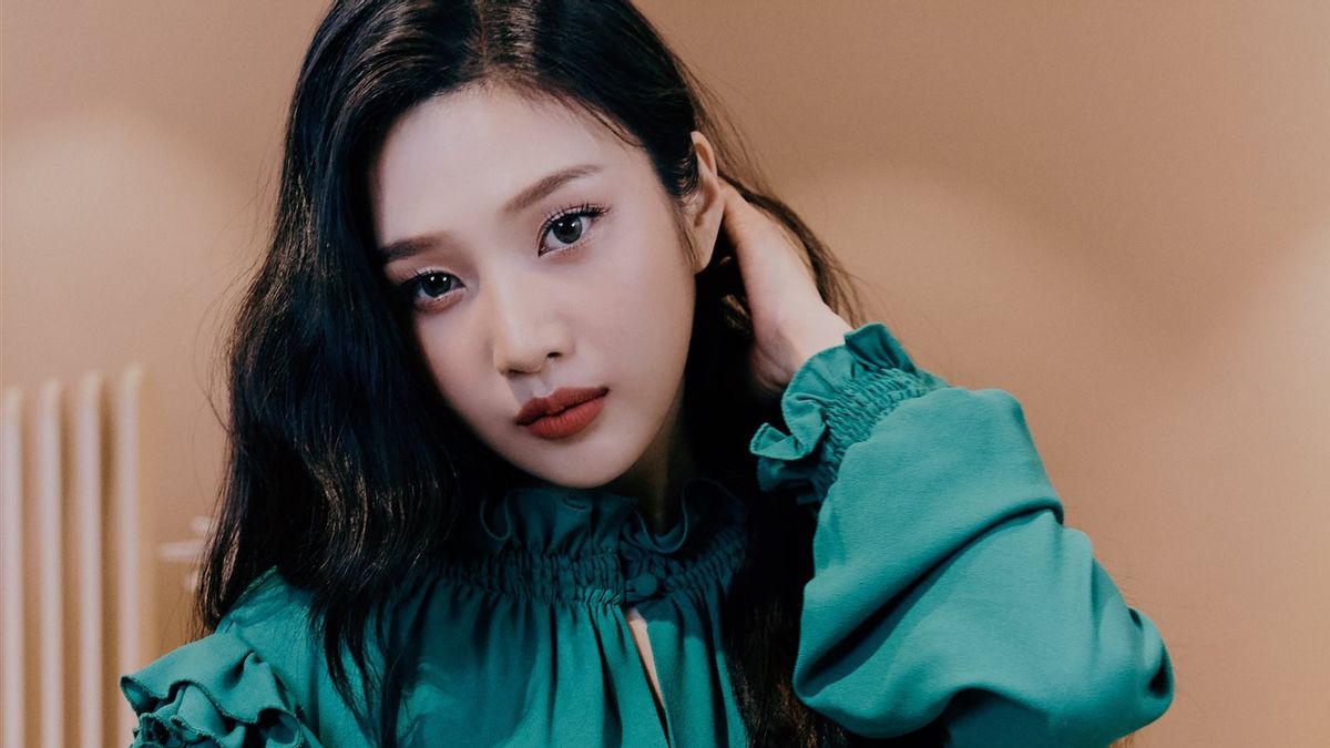 Joy Becomes The Next Red Velvet Member To Debut Solo