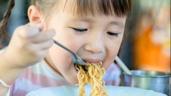 How Old Can Children Eat Instant Noodles? Don't Just Choose To Give Food