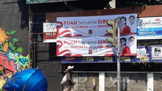  Spanduk Gibran-Puan dari Solo Raya untuk Indonesia Bermunculan, Putra Jokowi: Tanya yang Masang Spanduk Saja, Aku juga Nggak Tahu