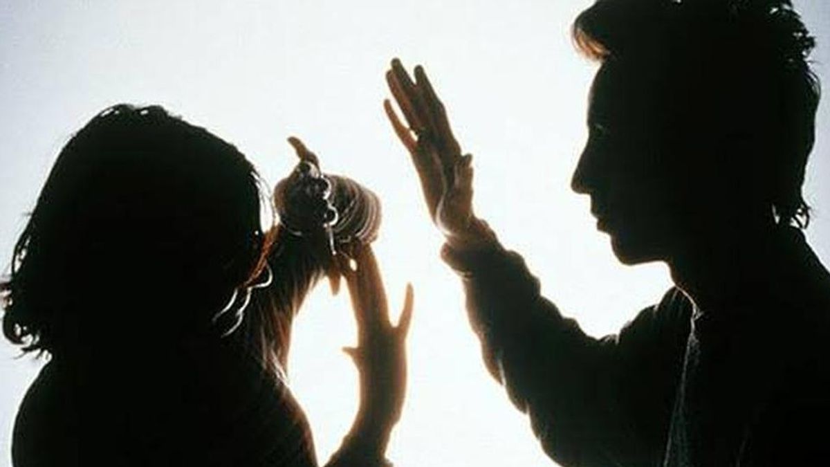东库台的Tiri的父亲和夫人成为虐待一名8岁男孩致死的嫌疑人
