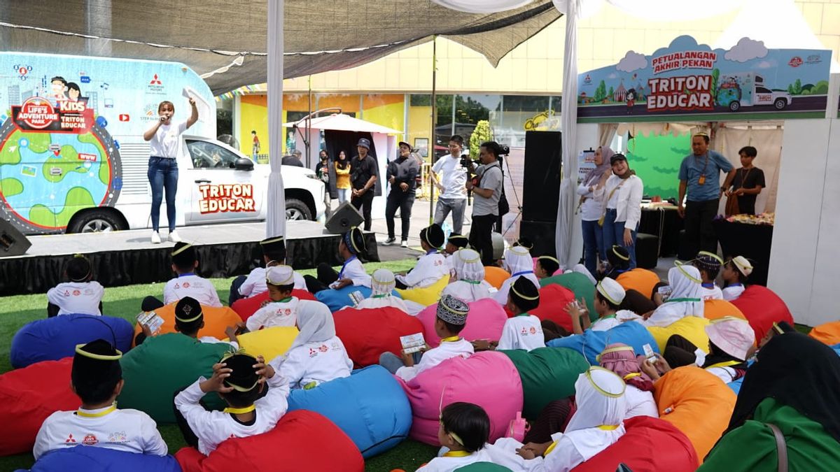 Mitsubishi Triton Educar, Fun Educational Travel For Children In Surabaya