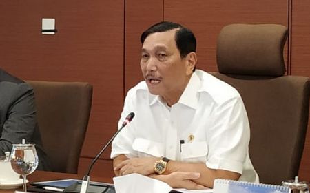 Gandeng Pengusaha China, Luhut Datangkan 40 Ton Alat Kesehatan