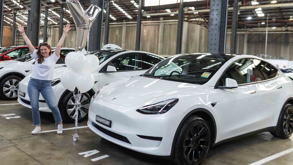 Pemilik Tesla Lakukan Gugatan Class Action Atas Kegagalan Sejumlah Fitur Autopilot