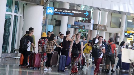 バリ島のングラライ空港は、クリスマス新年の航空輸送監視ポストを開きます