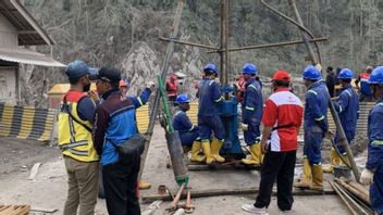 Jembatan Gladak Perak Lumajang Putus karena Erupsi Semeru, Tim PUPR Ambil Sampel Tanah untuk Tentukan Jenis Konstruksi