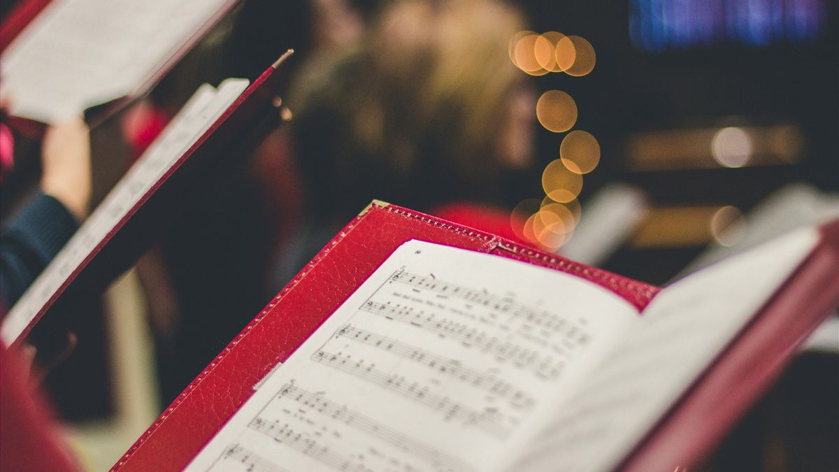 Fenomena Lagu Natal: Relevan Tiap Desember Meski Bukan Lagu Religi