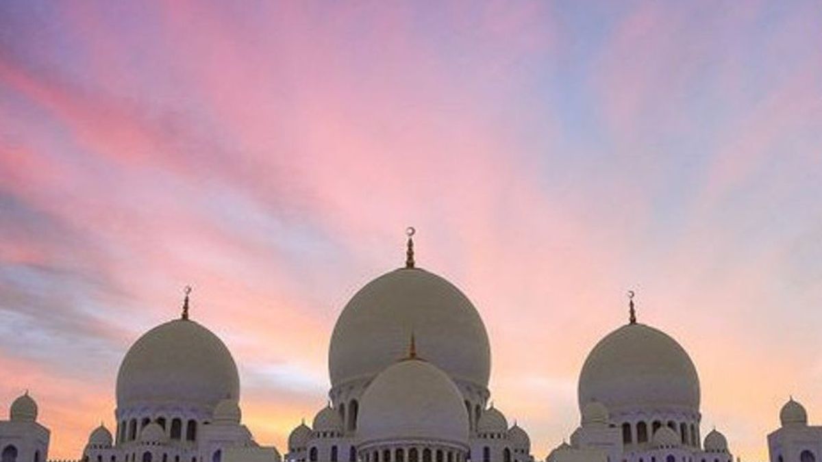 Tanggapi Peristiwa Larangan Masker di Masjid Bekasi, Yenny Wahid Kenang Pernah Ditegur di Masjid Abu Dhabi