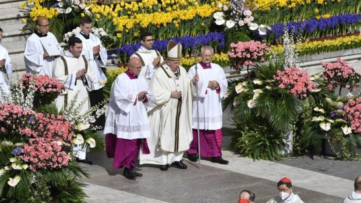 Pope Francis Announces 21 New Cardinals, Majority Under 80 And Can Follow Conclave