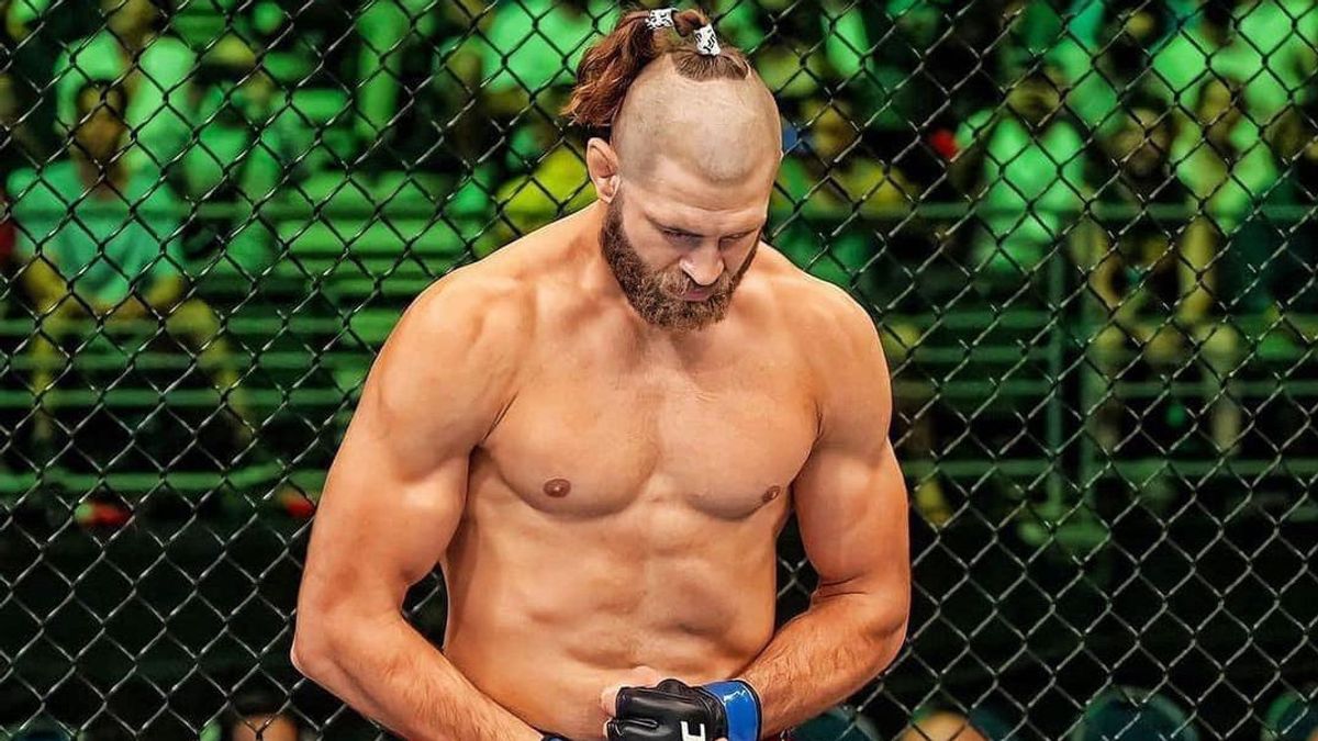Cedera Parah, Jiri Prochazka Keluar dari UFC 282 Sekaligus Kosongkan Gelar 