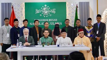 Menteri Kebudayaan Fadli Zon Serahkan Penghargaan Kaligrafi Internasional