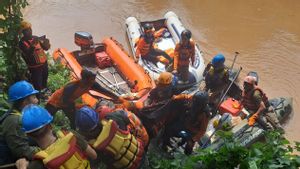 Tenggelam di Selokan, Jasad Bocah yang Hanyut di Pondok Cabe Akhirnya Ditemukan Meninggal