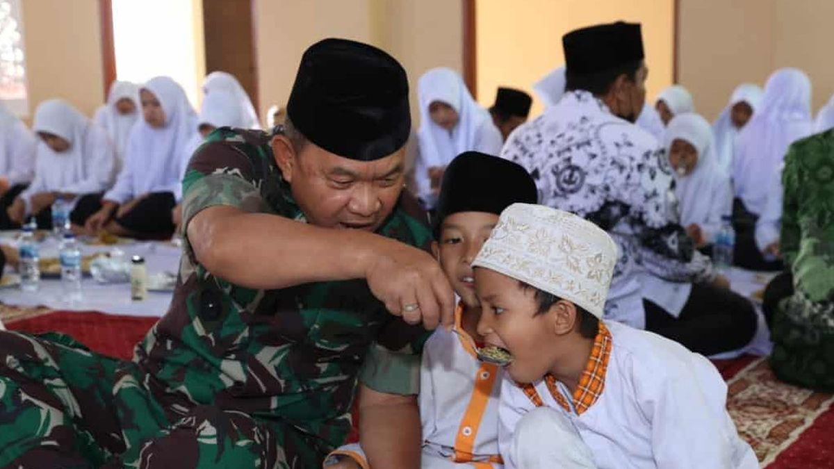 Army Chief Of Staff General Dudung Officialized The Baitul Mosque Mustafa Kemang Village To Be The Nazar Pangdam Cenderawasih