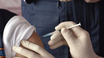 Sumsel Mendapat Alokasi 3.190 Vial Vaksin Moderna untuk Dosis Ketiga Nakes