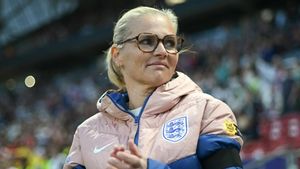 Sarina Wiegman Raih Trofi Johan Cruyff: Saya Akan Tetap di Inggris