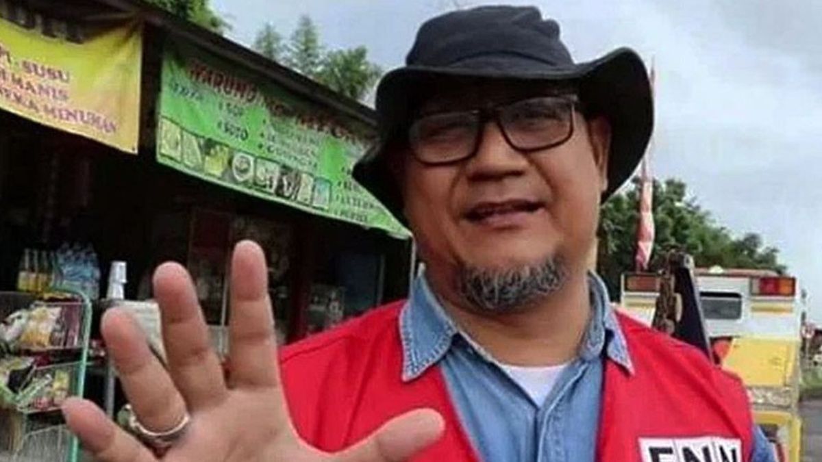 Ramai-ramai Laporkan Edy Mulyadi ke Polisi, Denny Siregar: Kebayang <i>Deg-degannya</i>, Makan <i>Gak</i> Enak