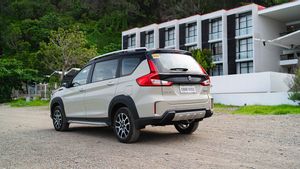 Suzuki XL7 Hybrid Dapat Warna Black Edition Baru, Segini Harganya