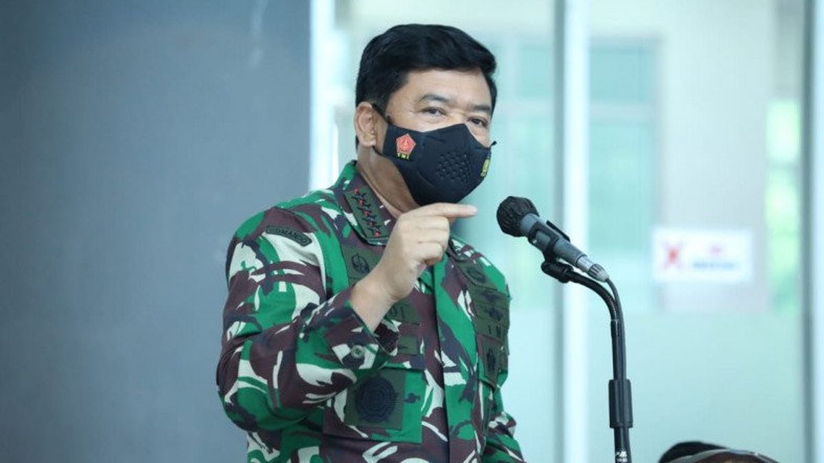 Le Commandant Du TNI-Kapolri Tient Une Réunion Sur La Gestion De La COVID-19 à Kediri
