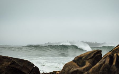 Bukan di Lepas Pantai,  Rudal Korea Utara Malah Meledak di Udara Usai Diluncurkan