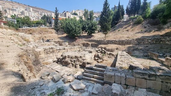 مواقع الدفن التي تعود إلى العصر الروماني القديم في غزة فلسطين ، يعود تاريخ بعضها إلى القرن الثاني