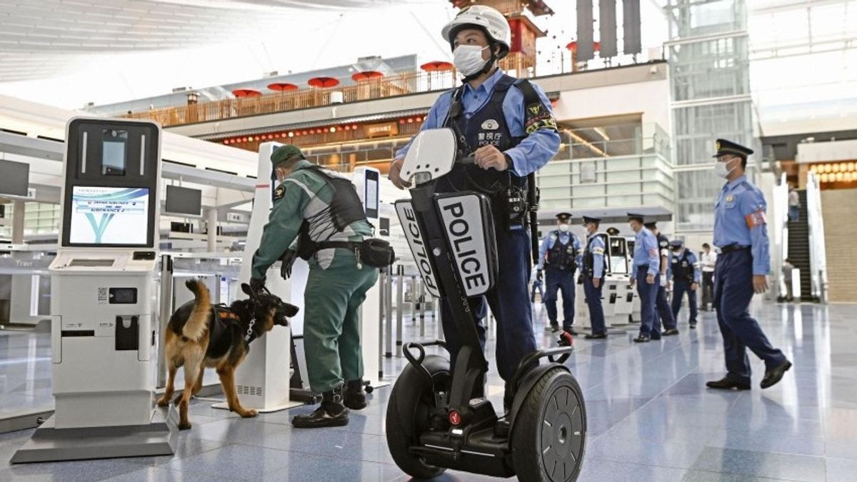 日本の羽田空港、安倍晋三国葬を前に警備パトロールを強化
