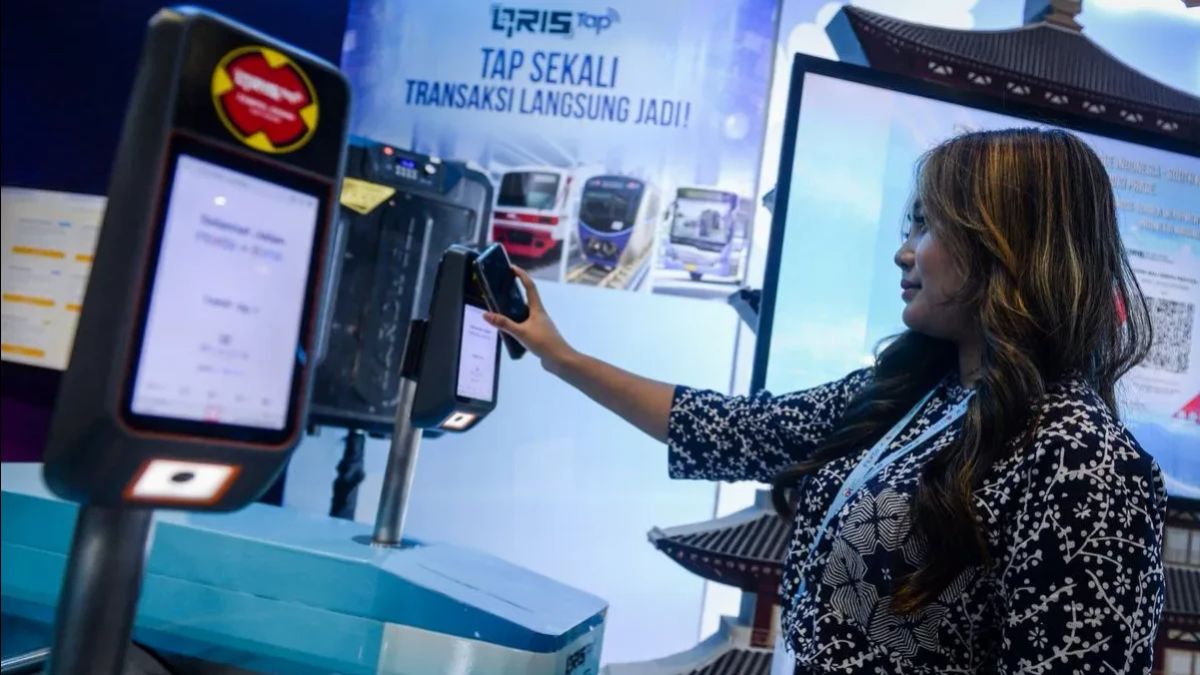 BI Sebut Baru 13 Provinsi Terapkan QRIS Tap In & Out di Moda Transportasi