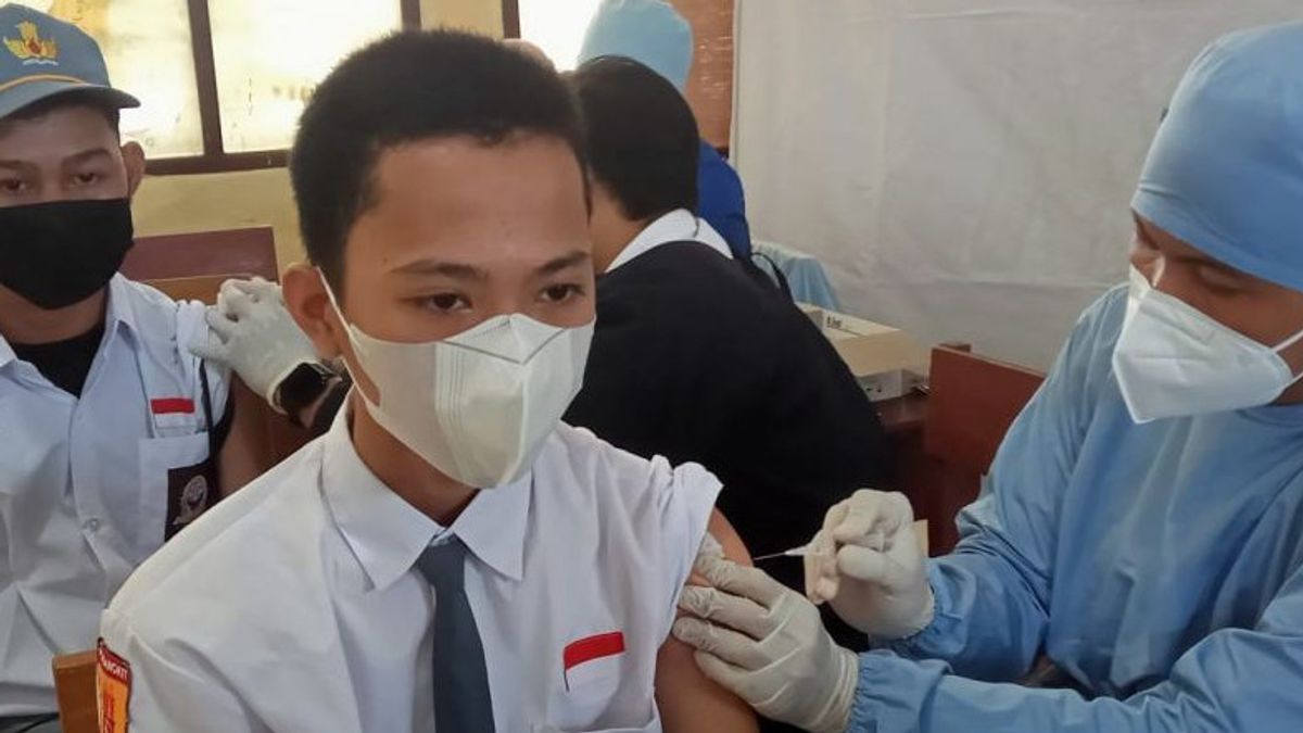 Nouvelles Virales De Patients Atteints De Pneumonie En Hausse à Jakarta, COVID-19 Paranoïaque En Hausse: Quand Est L’immunité Collective?