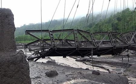 Pemerintah Lakukan Pemetaan Kerusakan Infrastruktur akibat Banjir Bandang Lahar Gunung Semeru