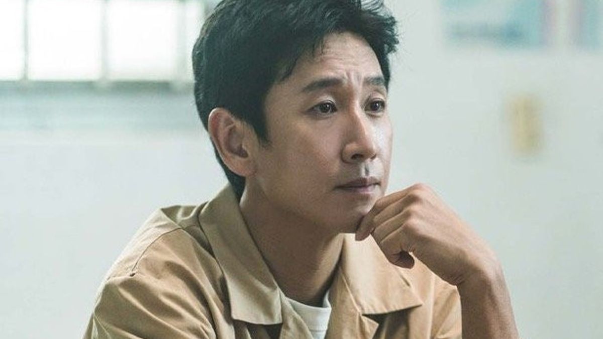 Feeling Cheated, Lee Sun Kyun Claims Not To Know Drug Consumption
