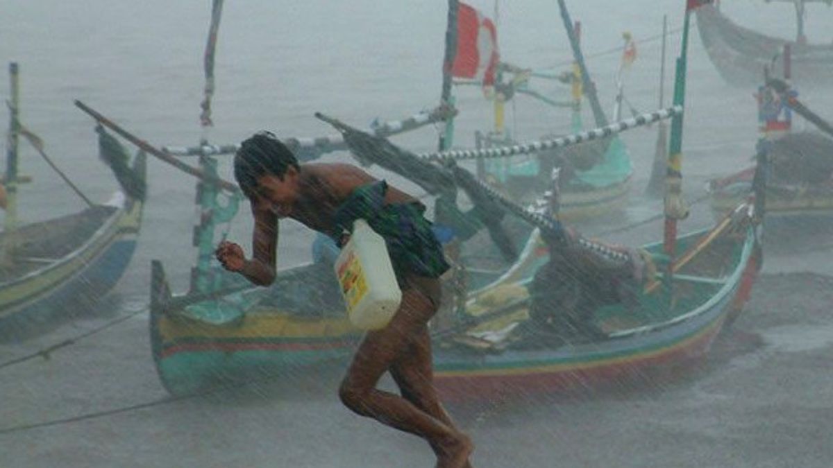 BMKG: Hujan Ringan hingga Lebat Masih Guyur Sejumlah Wilayah Indonesia
