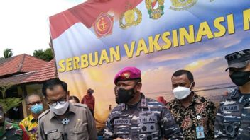 TNI AL Galakkan Pelayanan Vaksinasi COVID-19 bagi Masyarakat Maritim dan Pesisir secara Serentak