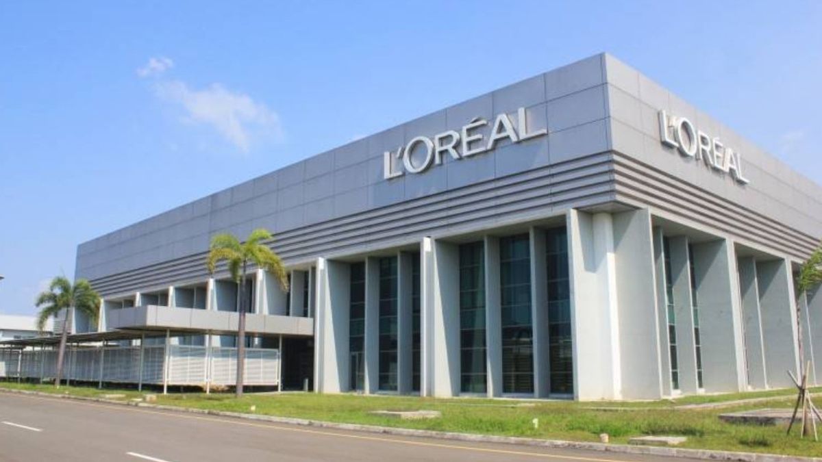 Innovating With AI And AR, L'Oreal Occupies First Position In The 2024 CPG Category IMD Survey