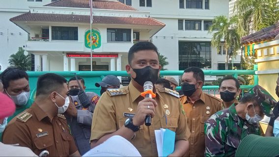 Warga Belawan Demo Banjir Rob ke Balai Kota Medan, Bobby Nasution: Saya Tak Lupa Janji Kampanye