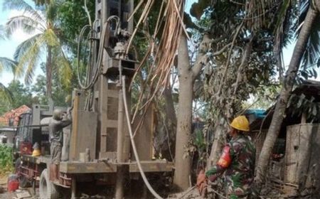 Kemhan Bantu Pengeboran Air Bersih di Desa Terdampak Kekeringan