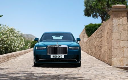 Rolls-Royce Ghost Facelift: Lebih Mewah, Lebih Canggih, Siap Debut di 2025