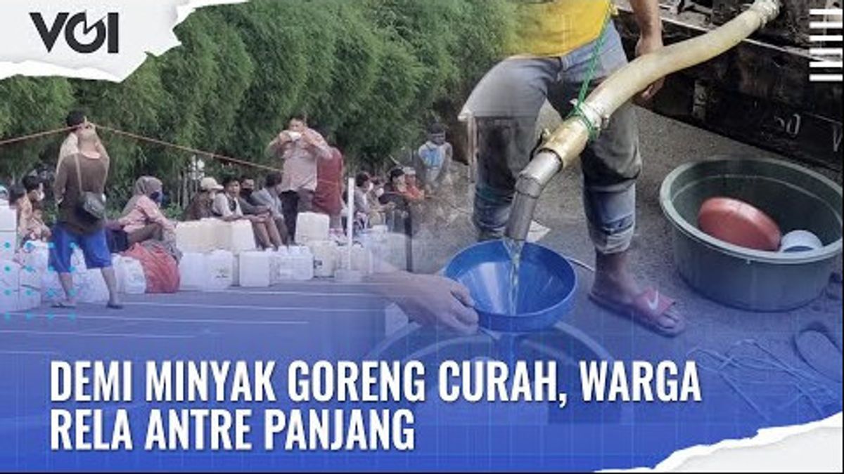 VIDEO: Demi Minyak Goreng Curah, Warga Rela Antre Panjang di Cipinang, Jakarta Timur