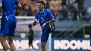 Del Pino Ungkap Kondisi Terkini usai Jadi Korban Pelemparan di Laga Kontra Persija