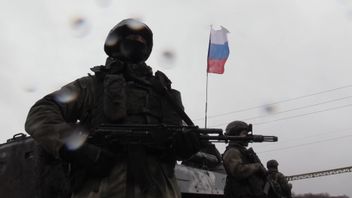 Alors qu’il est devenu un espion du groupe de résistance et explosif son ancien siège de l’unité, l’armée russe s’envolte en Ukraine