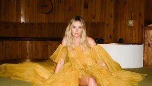 Perrie Edwards Kenang Hubungan dengan Zayn Malik: Terlalu Muda, Tak Mudah